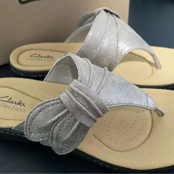 Clarks Laurieann Rae Women's Thong Sandals Metallic Taupe Size 9M NIB - Picture 4 of 7